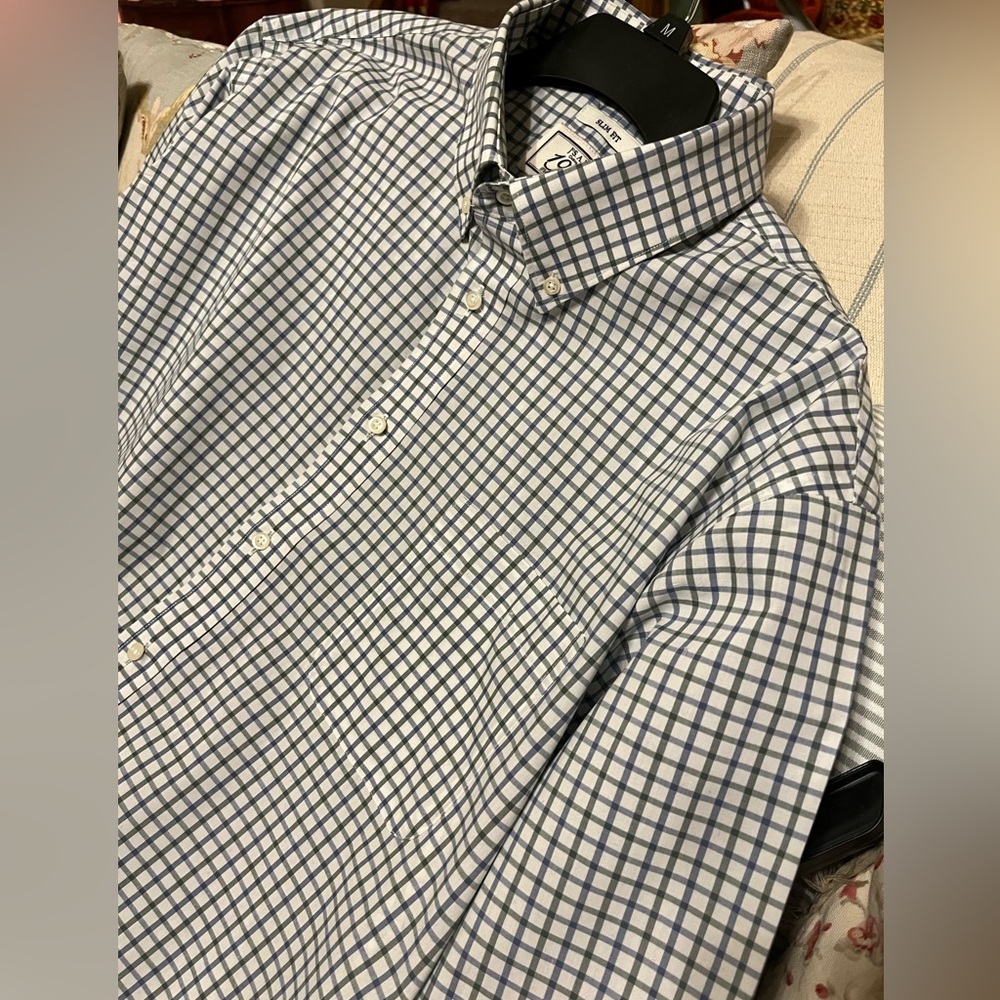 Jos A Bank men’s plaid button up shirt 17 1/2-35